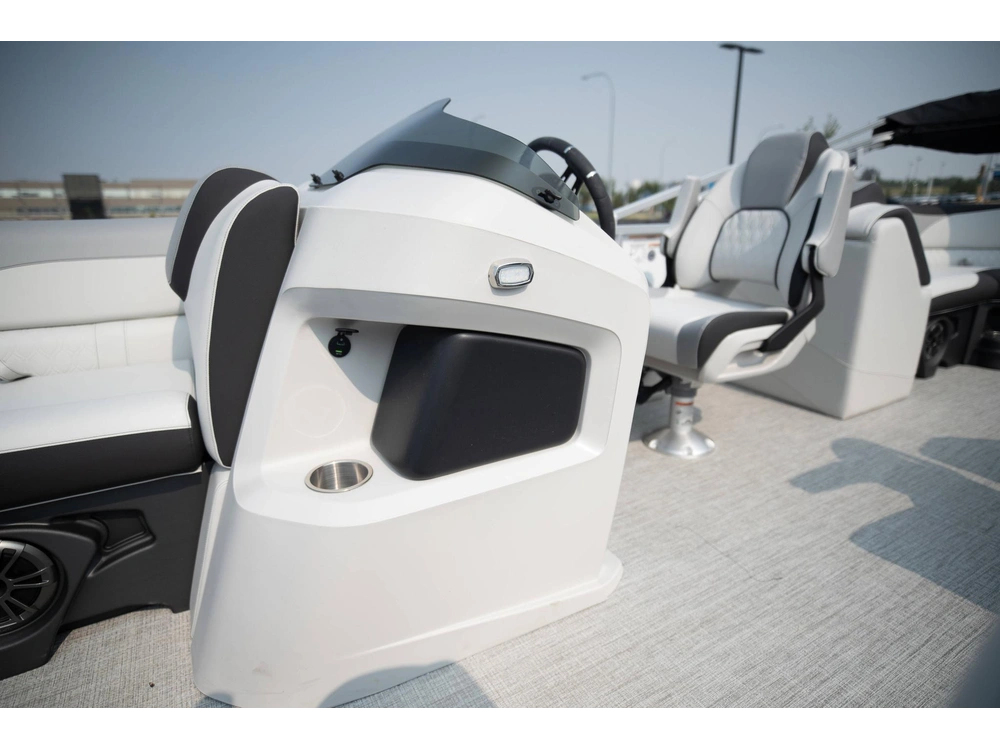 2025 Legend Q-series 23 Ql alt