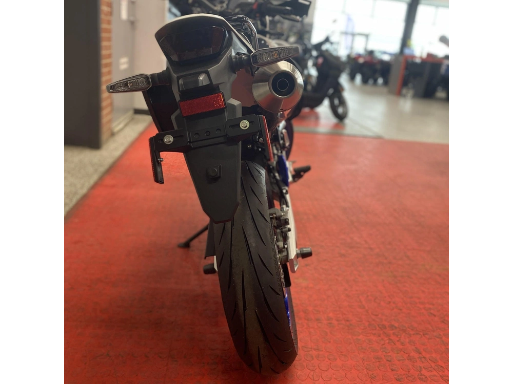 2025 Suzuki Dr-z 4sm alt