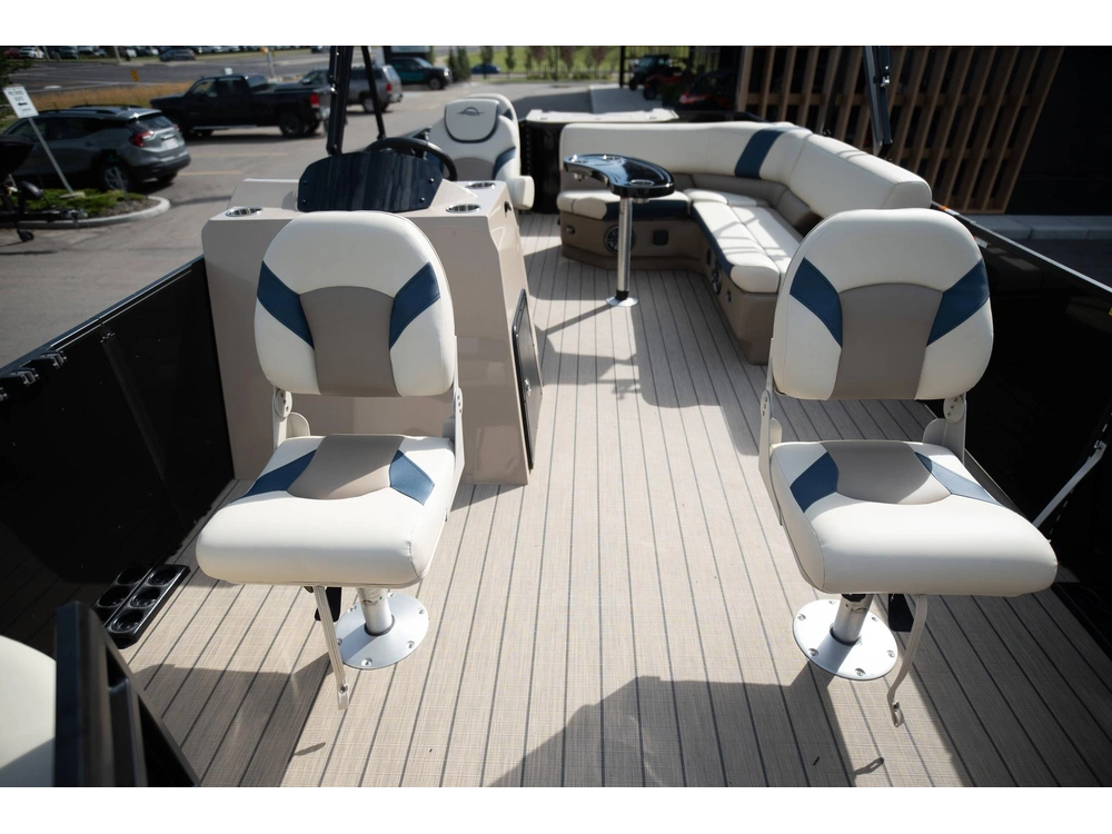 2025 Suncatcher Select 20f alt