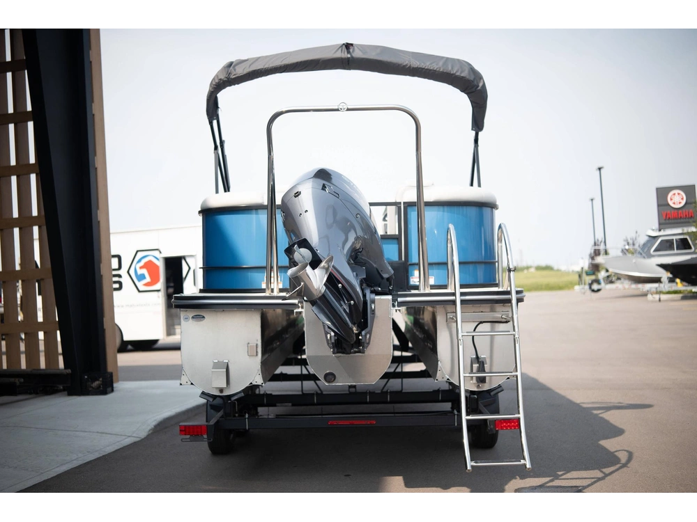 2024 Suncatcher Fusion 322rc alt