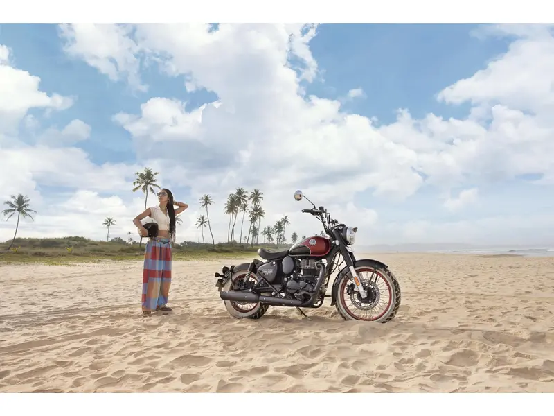 2026 Royal Enfield GOAN CLASSIC 350 RAVE RED