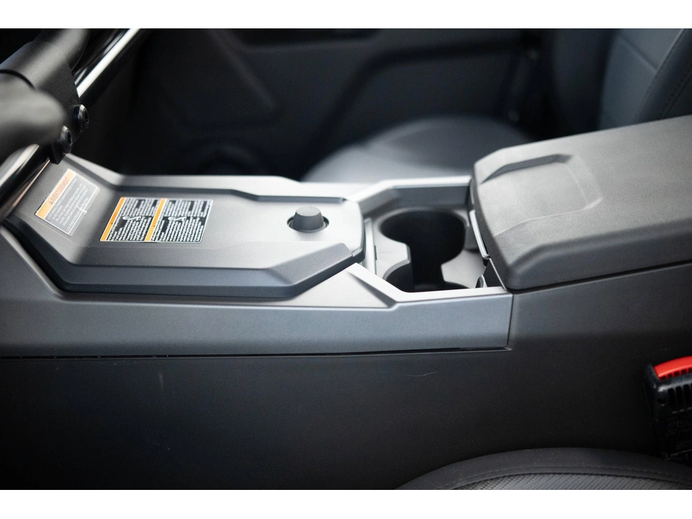 2025 Yamaha Wolverine Rmax4 1000 alt