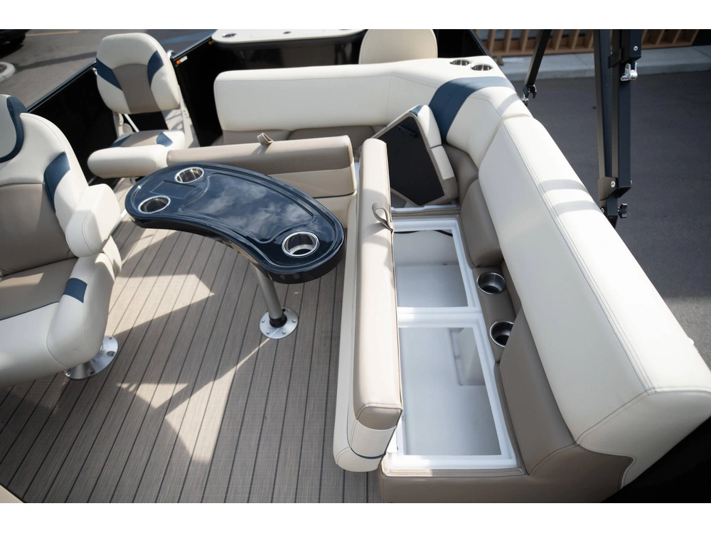 2025 Suncatcher Select 20f alt