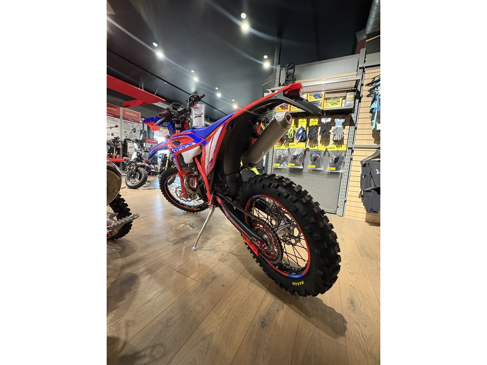 2025 Beta 300 Rr 2t alt