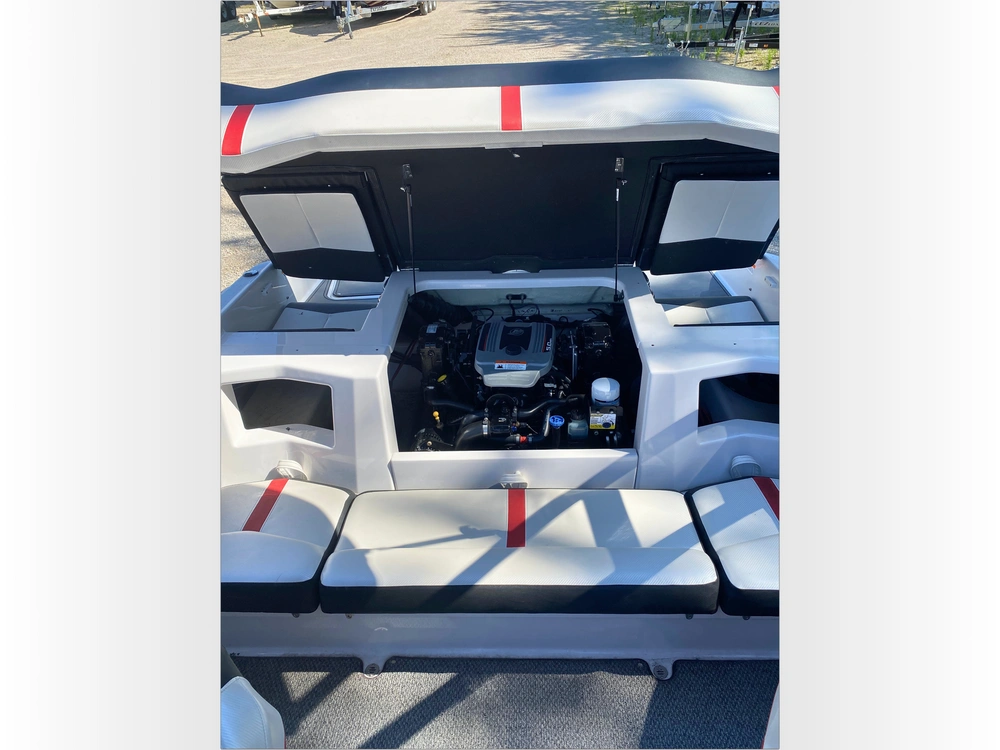 2015 Four Winns H190 alt