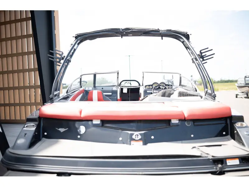 Glastron GT225 2013
