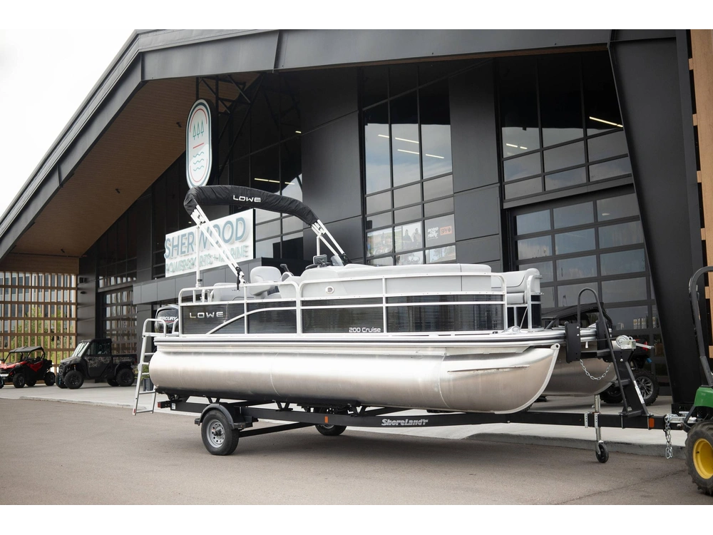 2023 Lowe Boats Ultra Cruise 200 alt