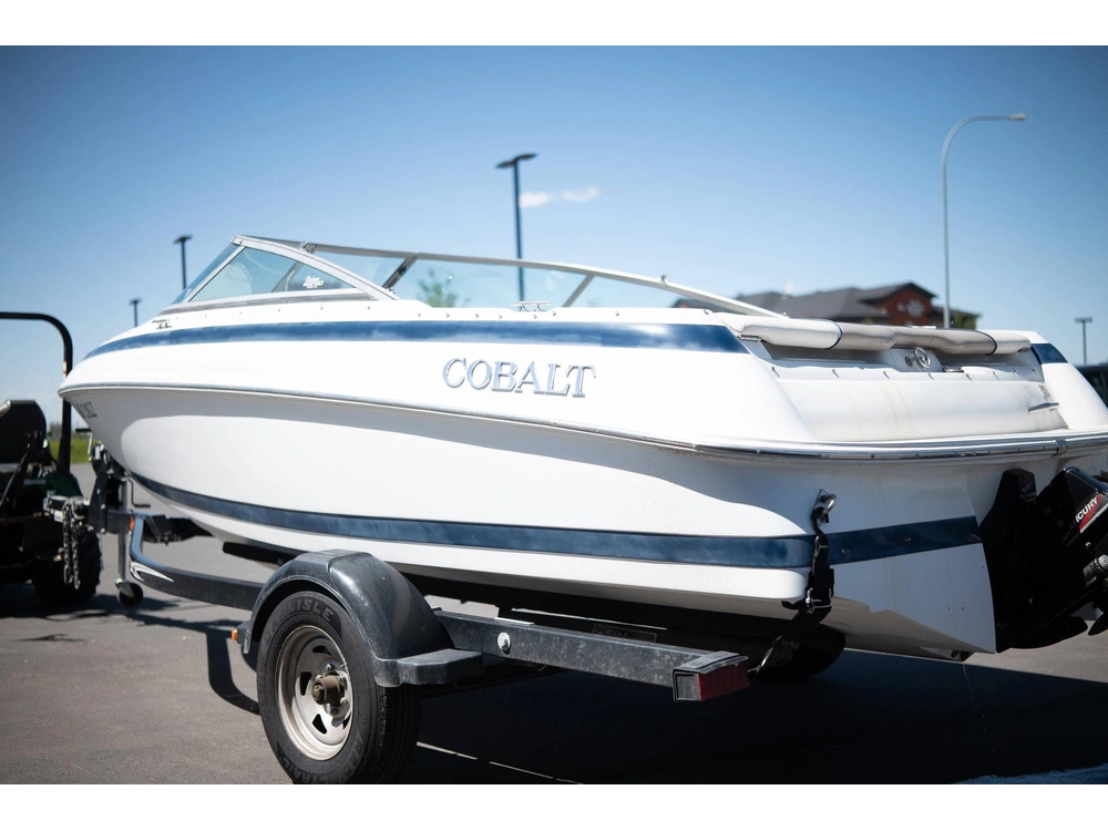 2001 Cobalt Boats 190 alt