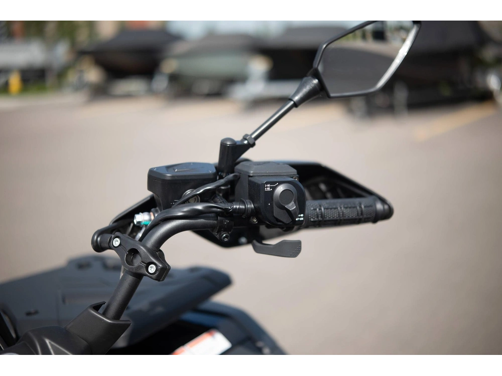 2025 Cfmoto Cforce 600 Touring alt