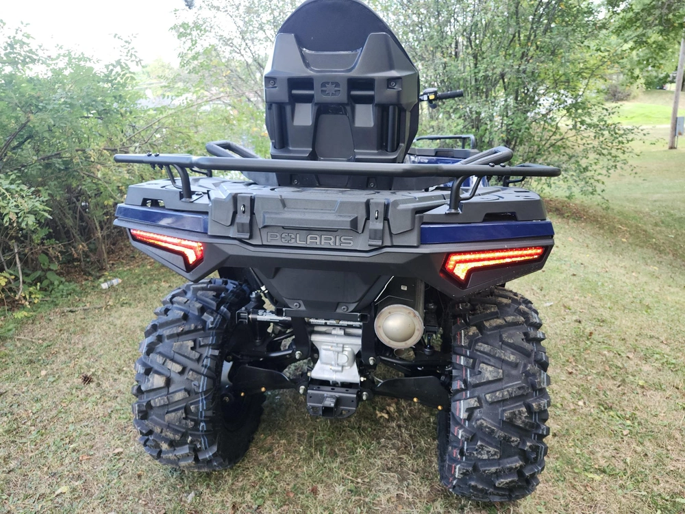 2025 Polaris Sportsman Touring 570 Prem - Springfield Bl | 🛡️ Vtt Utilitaire 2 Places Québec 🛡️| 🏔️ Aventure Duo Chaudière-appalaches 🏔️ alt