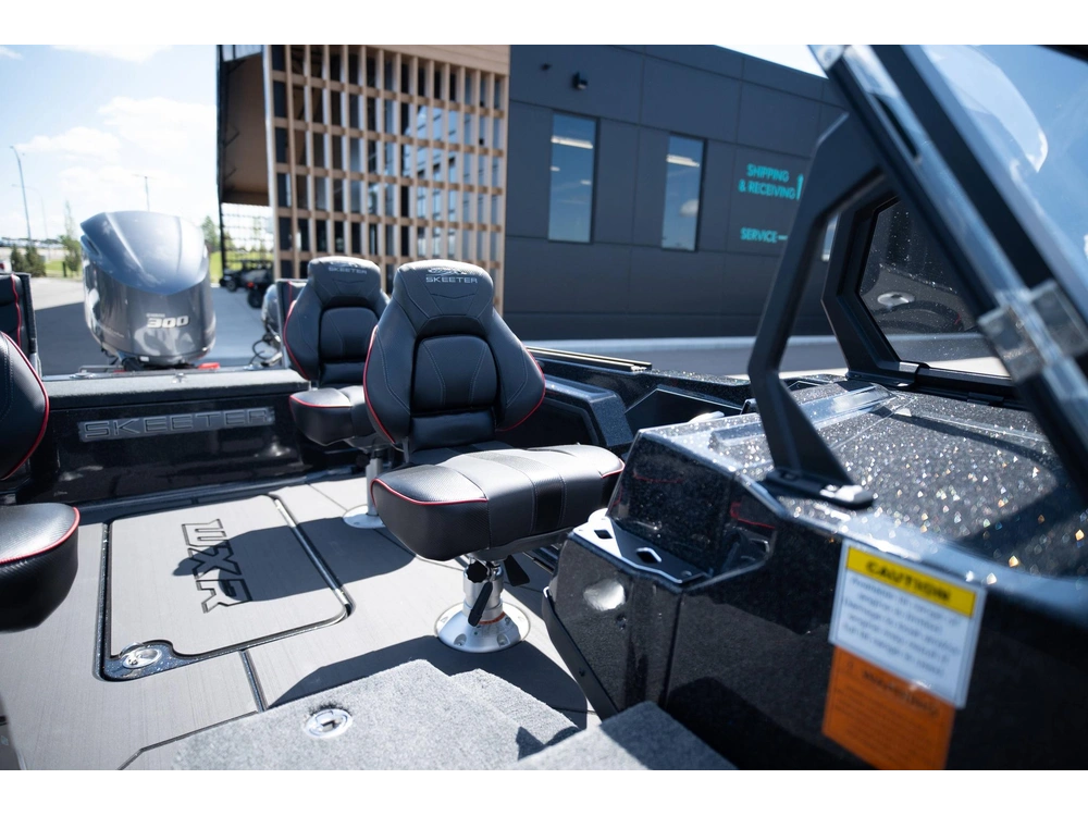 2025 Skeeter Products Wxr2060f alt