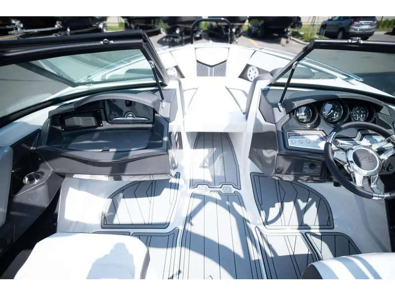 Monterey Boats 218SS BOWRIDER 2024