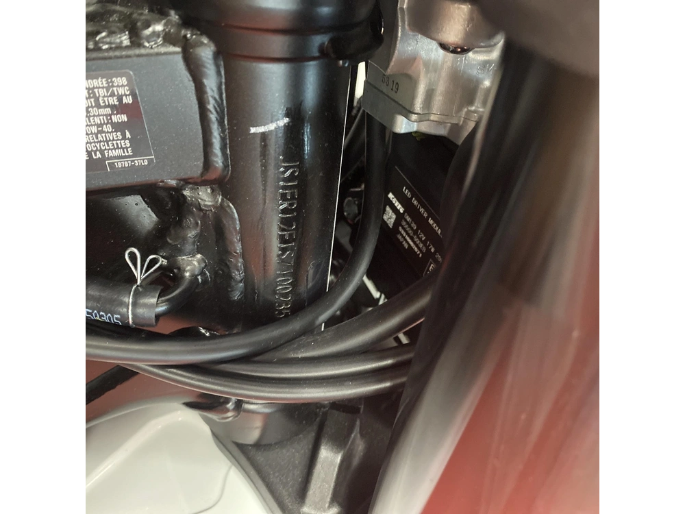 2025 Suzuki Dr-z 4sm alt