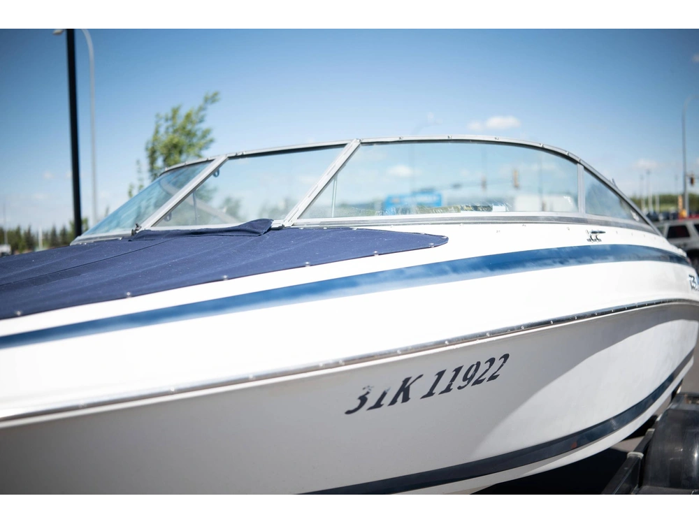 2001 Cobalt Boats 190 alt