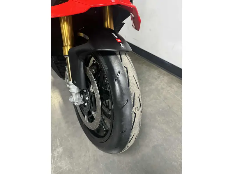 2026 APRILIA TUONO V4 1100 FACTORY DÉMO