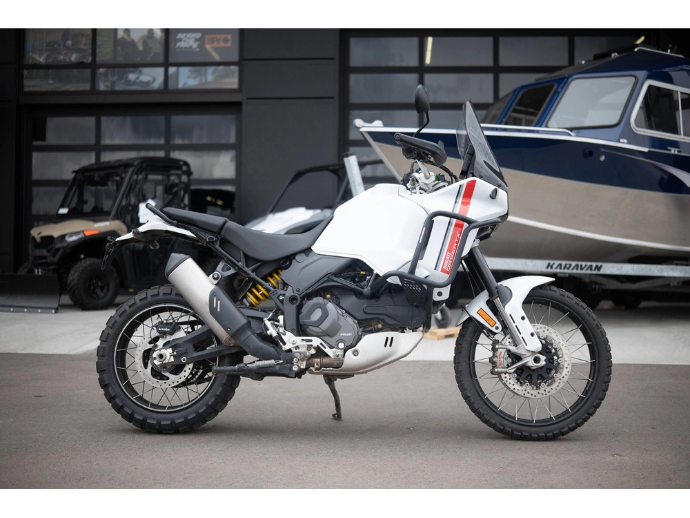 2023 Ducati Desert X alt