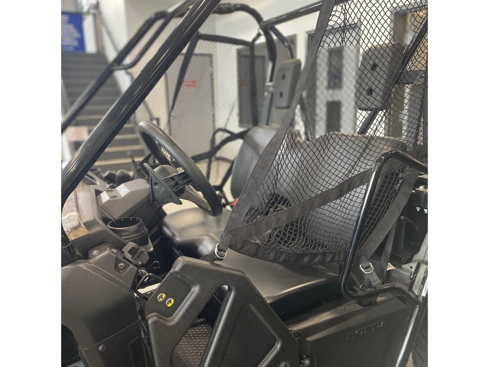 2025 Honda Pioneer 520 Camo alt