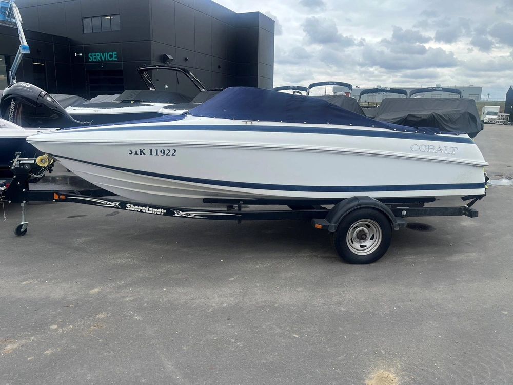 2001 Cobalt Boats 190 alt