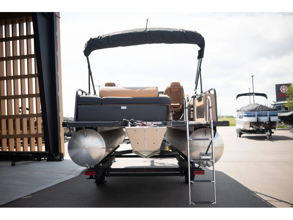 2025 Legend Vetta Kuuma 23 Crl alt