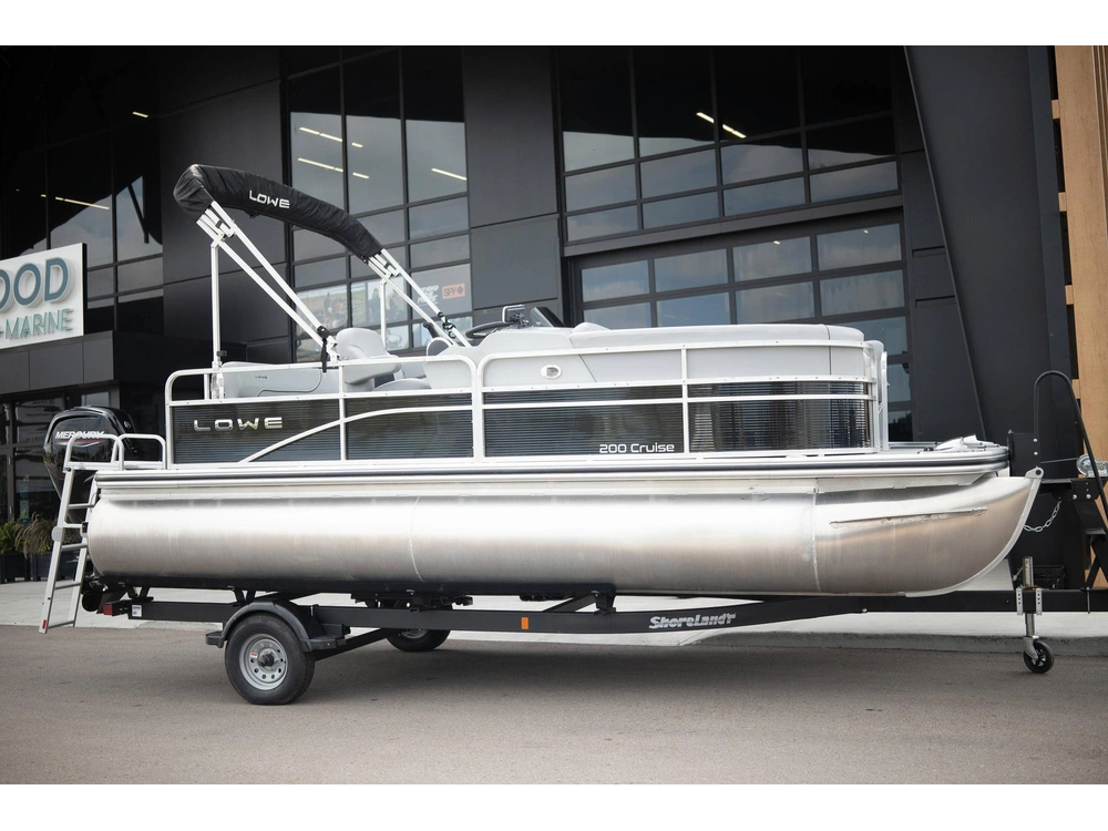 2023 Lowe Boats Ultra Value 200 alt
