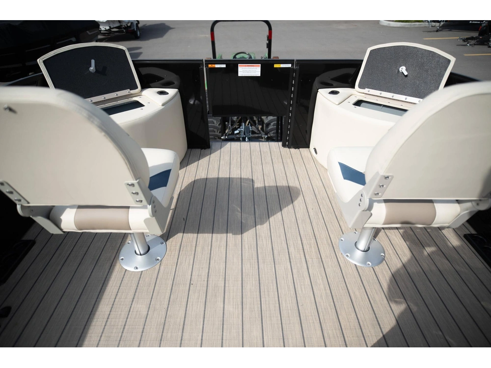 2025 Suncatcher Select 20f alt