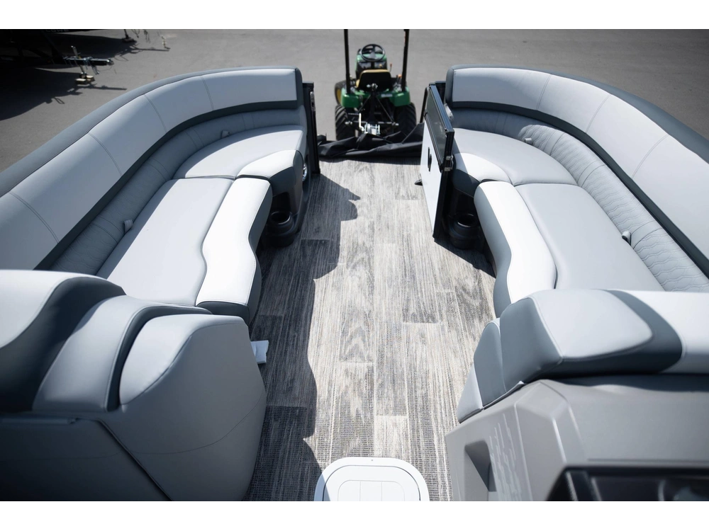 2025 Legend Vetta Levata 23 Crl alt