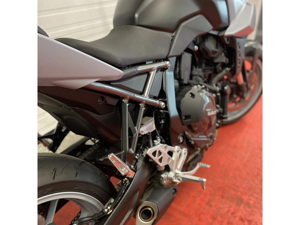 2025 Suzuki Gsx 8s alt