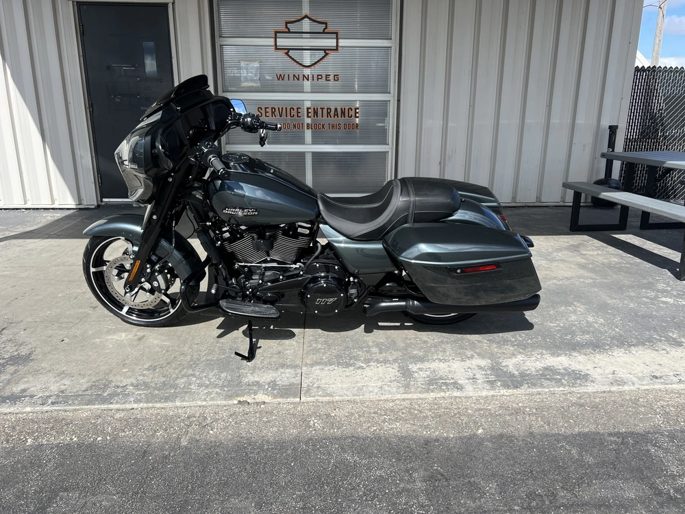 2025 Harley-davidson Street Glide alt