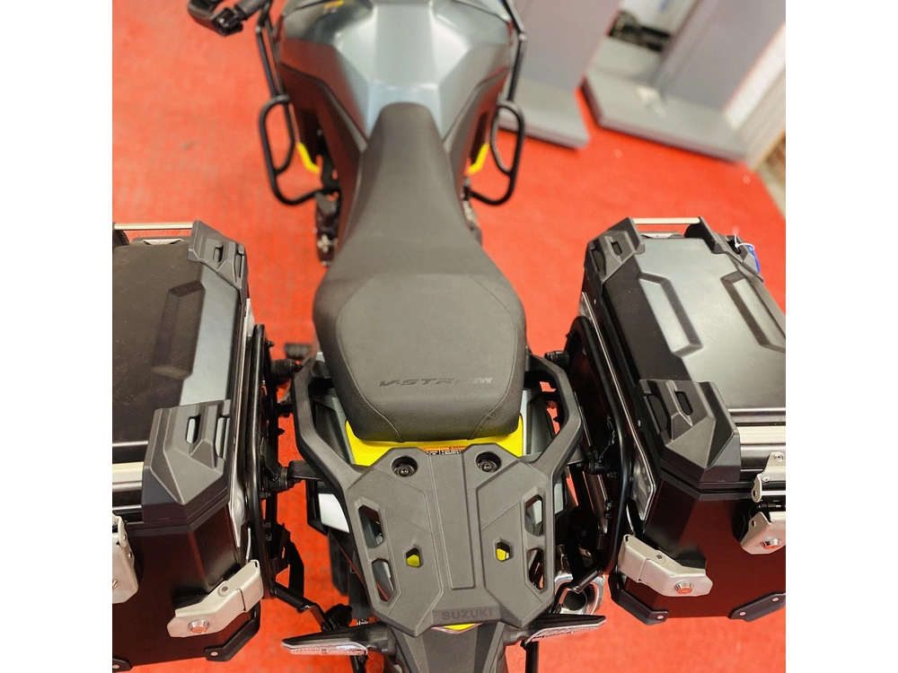 2024 Suzuki V-strom Dl800dercam4 alt