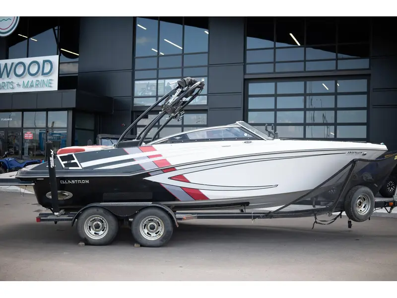 Glastron GT225 2013
