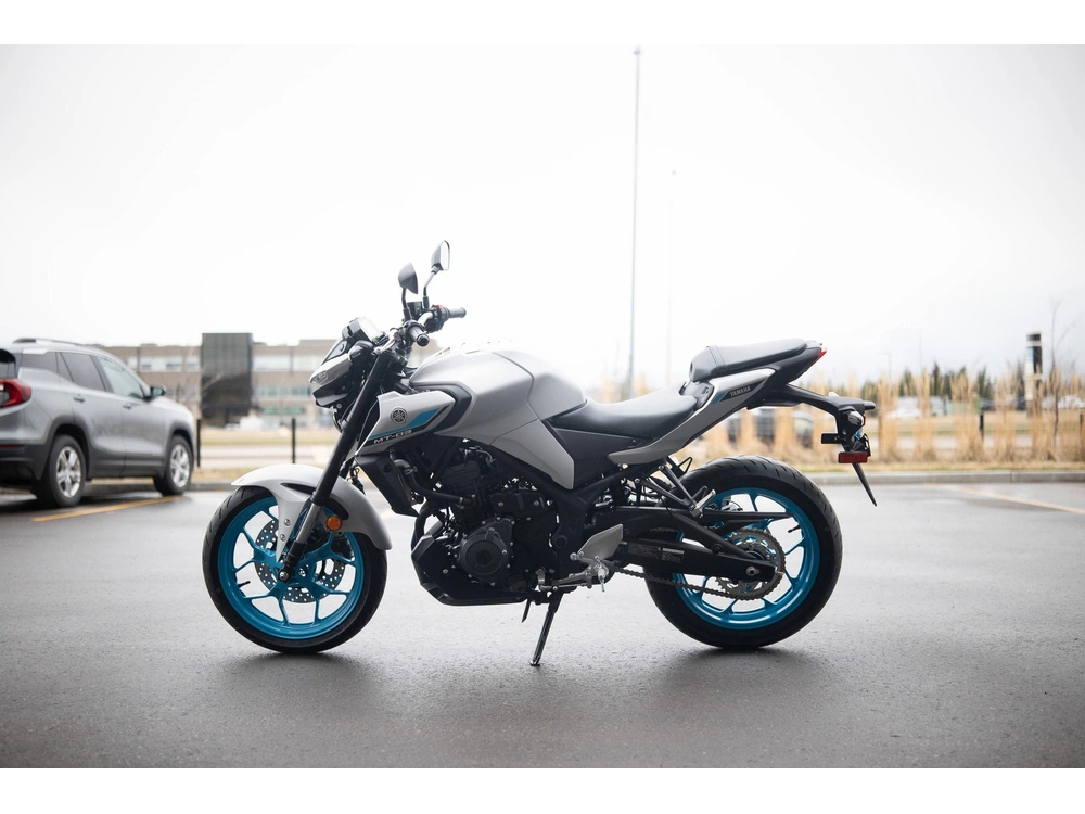 2025 Yamaha Mt-03 alt