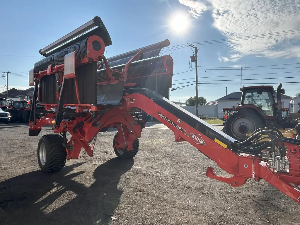 2024 Kuhn MM950