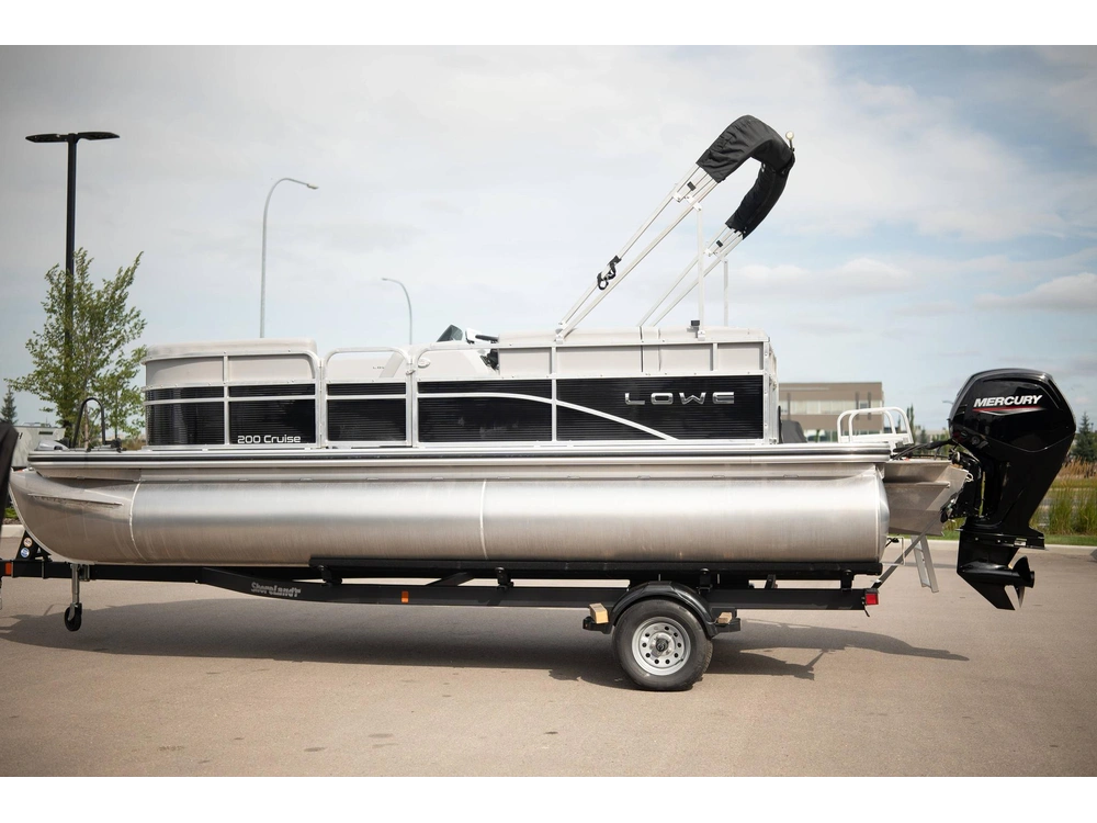 2023 Lowe Boats Ultra Value 200 alt