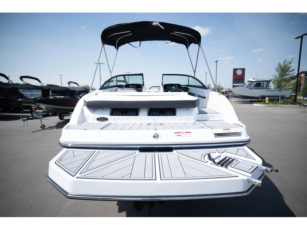 2024 Monterey Boats M20 Bowrider alt