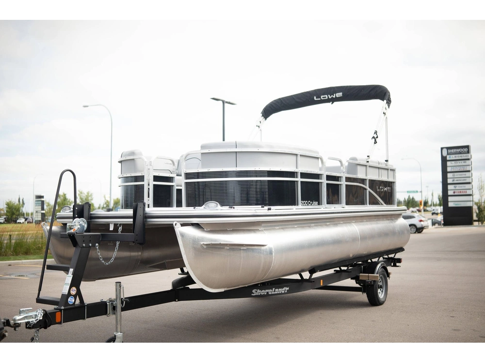 2023 Lowe Boats Ultra Cruise 200 alt