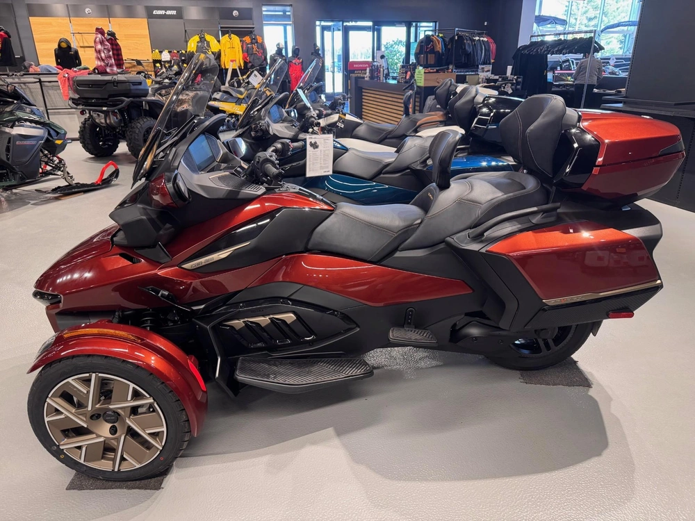 Can-am Spyder Rt Limited Sea-to-sky 2026 alt