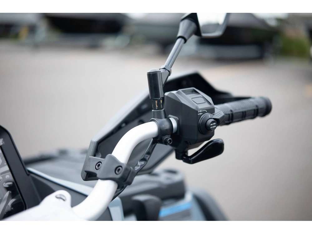 2025 Cfmoto Cforce 1000 Touring alt