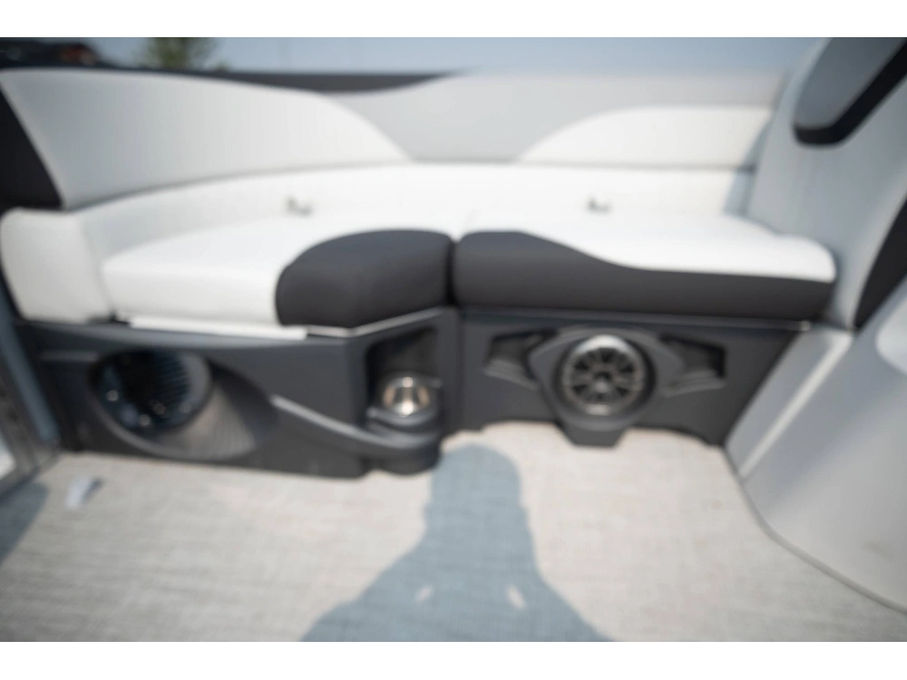 2025 Legend Q-series 23 Ql alt