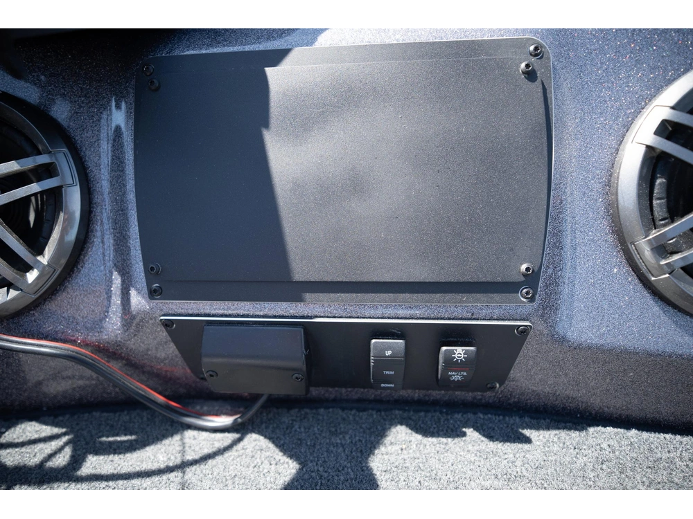 2025 Skeeter Products Solera 189 alt