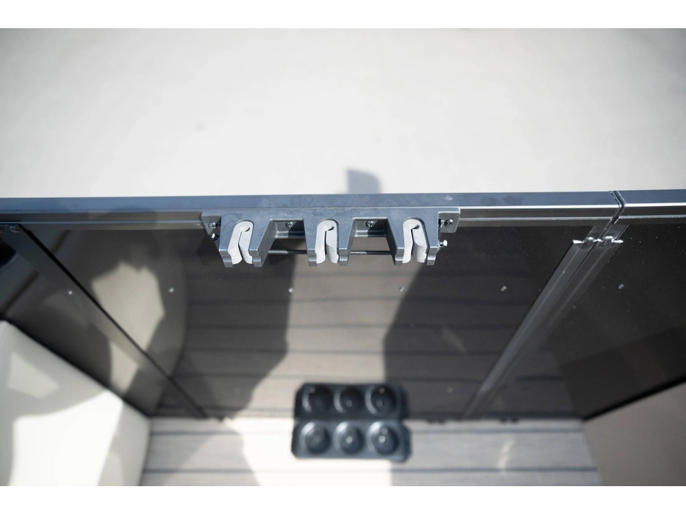 2025 Suncatcher Select 20f alt