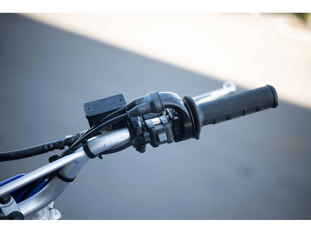 2025 Yamaha Tt-r 125 alt