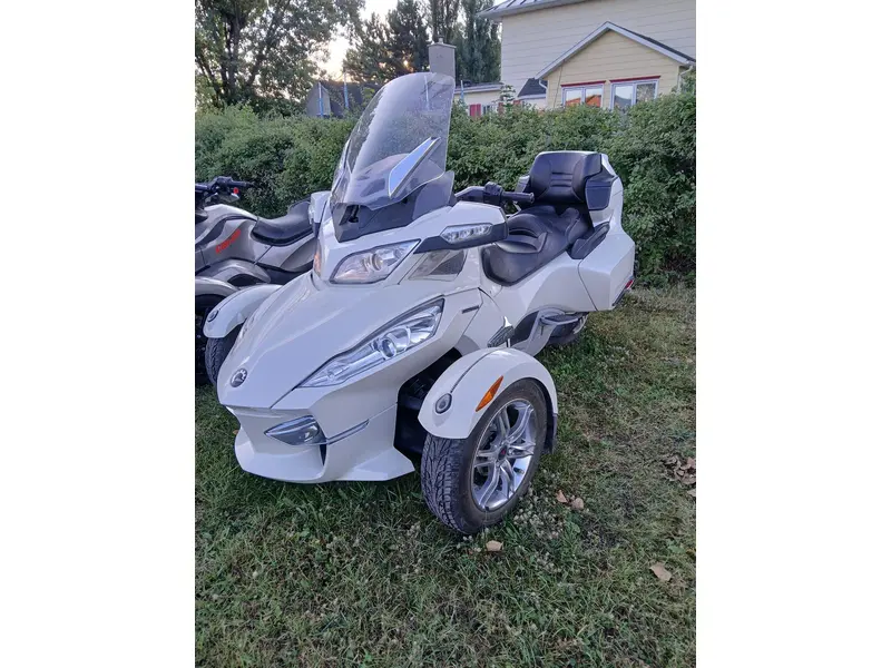 2011 Can-Am SPYDER RT LTD