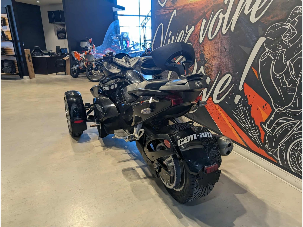 Can-am Spyder Rs Manuel 2012 alt