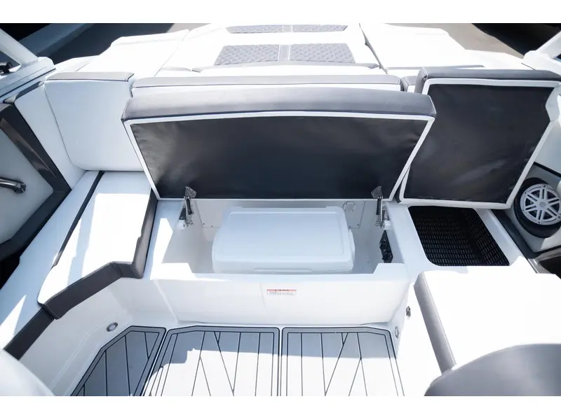 Monterey Boats 218SS BOWRIDER 2024
