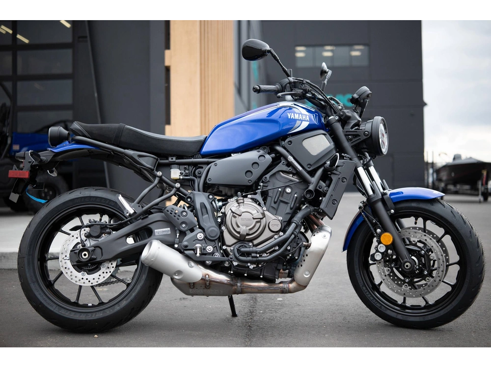2024 Yamaha Xsr700 alt
