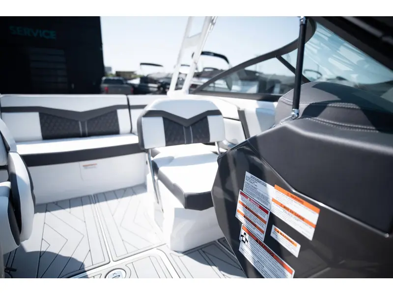 Monterey Boats 218SS BOWRIDER 2024