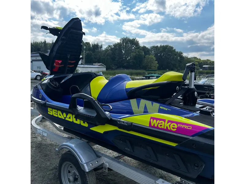 2021 Sea-Doo WAKE PRO 230 W/SOUND