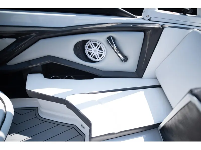 Monterey Boats 218SS BOWRIDER 2024