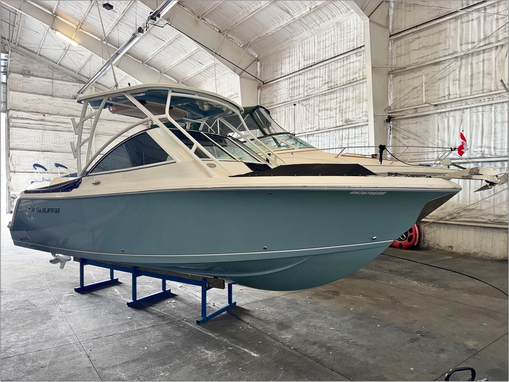 2021 Sailfish 245 Dc alt