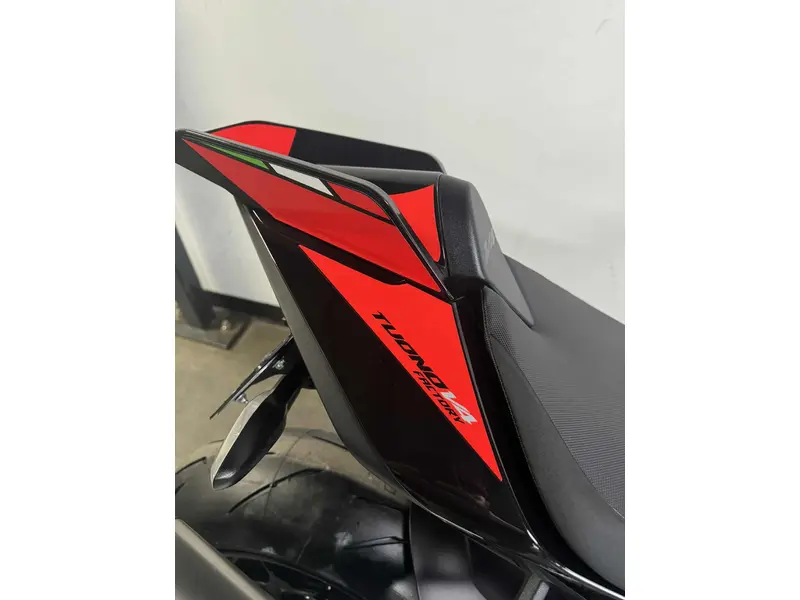 2026 APRILIA TUONO V4 1100 FACTORY DÉMO